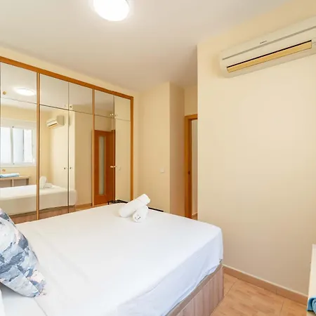 Boliches Rooftop Retreat • 1br Sleeps 3 - Pass The Keys 아파트 푸엔히롤라