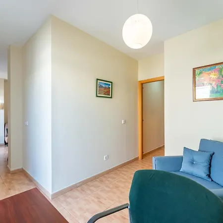 Boliches Rooftop Retreat • 1br Sleeps 3 - Pass The Keys