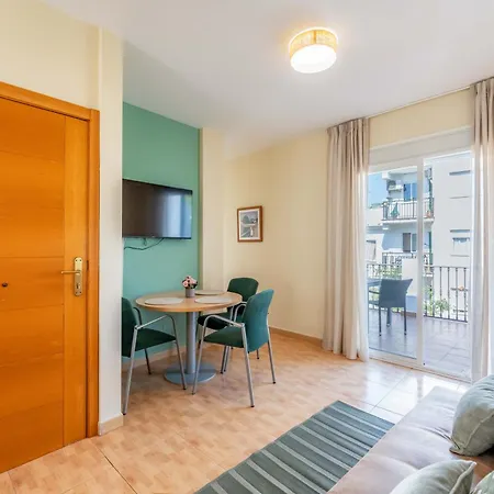 아파트 Boliches Rooftop Retreat • 1br Sleeps 3 - Pass The Keys